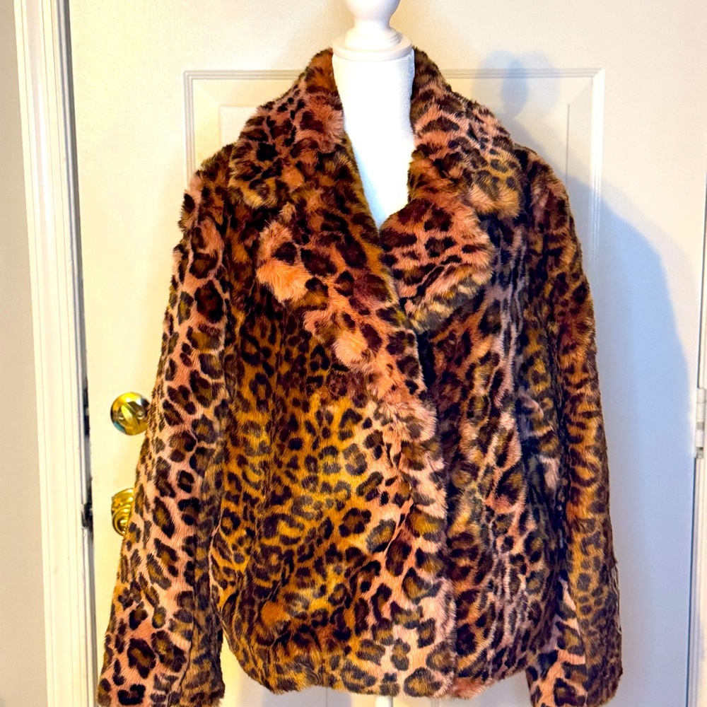French Connection Womens Leopard Analia Faux Fur | size S |